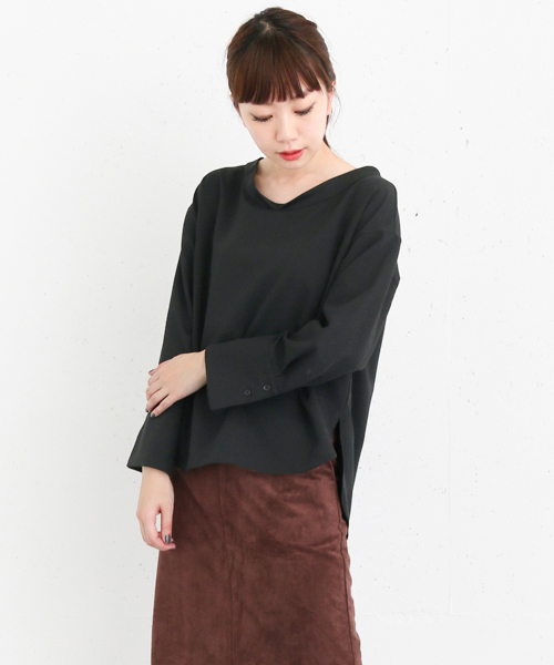 KBF+（ケービーエフプラス）の「KBF+ ワイドカフスブラウス（シャツ/ブラウス・レディース・キャメル/ネイビー/ブラック・ONE）」の2枚目の写真