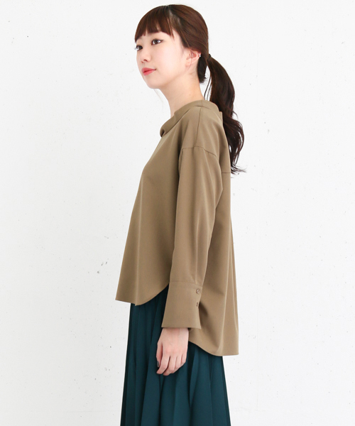 KBF+（ケービーエフプラス）の「KBF+ ワイドカフスブラウス（シャツ/ブラウス・レディース・キャメル/ネイビー/ブラック・ONE）」の5枚目の写真