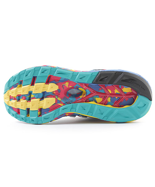 NEW BALANCE（ニューバランス）の「MR967（スニーカー・メンズ・ブルー/レッド・26cm/26.5cm/27cm/27.5cm）」の4枚目の写真