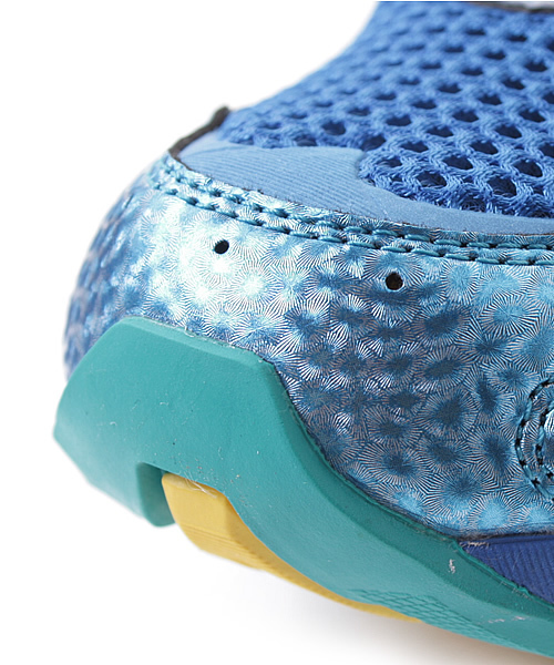 NEW BALANCE（ニューバランス）の「MR967（スニーカー・メンズ・ブルー/レッド・26cm/26.5cm/27cm/27.5cm）」の6枚目の写真