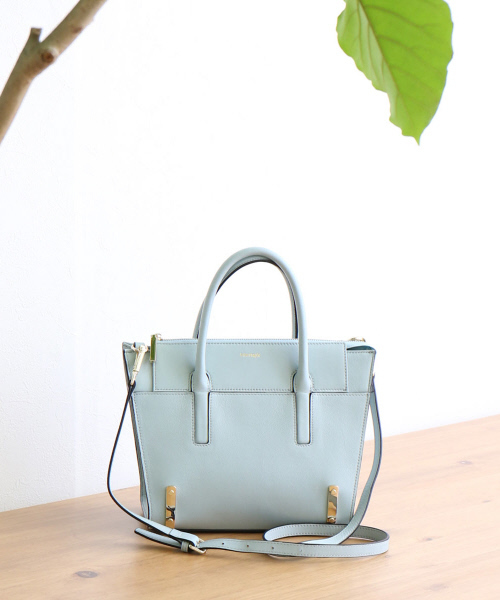 interstaple(インターステイプル)の「Kylie/トラペーズジップミニトート(トートバッグ・レディース・ブラック/ライトグレー/キャメル/ブルー・FREE)」の3枚目の写真