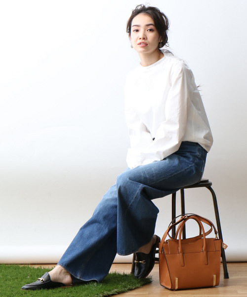 interstaple(インターステイプル)の「Kylie/トラペーズジップミニトート(トートバッグ・レディース・ブラック/ライトグレー/キャメル/ブルー・FREE)」の16枚目の写真