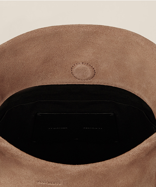 ALLSAINTS（オールセインツ）の「FREEDOM HOBO SLOUCHY（ショルダーバッグ・レディース・グレー/キャメル・ONE SIZE）」の18枚目の写真