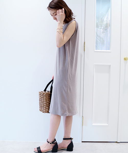 N.(N. Natural Beauty Basic)(エヌエヌナチュラルビューティーベーシック)の「サンドウォッシュワンピース(ワンピース・レディース・ネイビー/イエロー/カーキ/グレー・MEDIUM)」の7枚目の写真