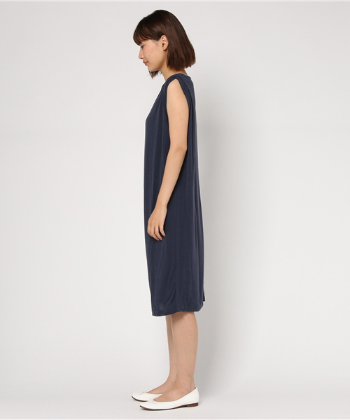 N.(N. Natural Beauty Basic)(エヌエヌナチュラルビューティーベーシック)の「サンドウォッシュワンピース(ワンピース・レディース・ネイビー/イエロー/カーキ/グレー・MEDIUM)」の11枚目の写真