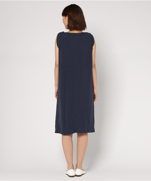 N.(N. Natural Beauty Basic)(エヌエヌナチュラルビューティーベーシック)の「サンドウォッシュワンピース(ワンピース・レディース・ネイビー/イエロー/カーキ/グレー・MEDIUM)」の12枚目の写真