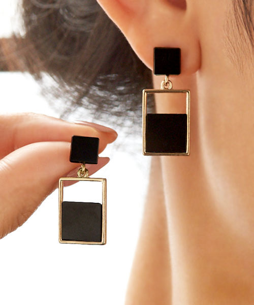 STYLE DELI(スタイルデリ)の「SQUARE pierce 002(ピアス(両耳用)・レディース・ゴールド・FREE)」の1枚目の写真