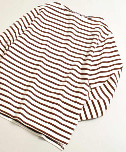 Denime(ドゥニーム)の「ヘビーボーダーボートネックロンT:LADIES(Tシャツ/カットソー・レディース・ネイビー/ブルー系その他/ブラウン系その他/レッド系その他・FREE)」の9枚目の写真