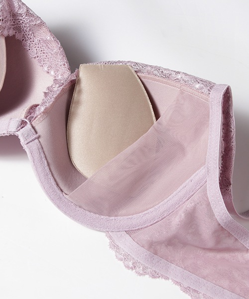 ANNEBRA（アンブラ）の「Alive 3/4カップデコルテレースブラジャー（ブラジャー・レディース・ベージュ/バイオレット・B75/C75/D70/D80/E75/F70/B70/G70/C70/C80/D75/E70/E80/F75）」の4枚目の写真