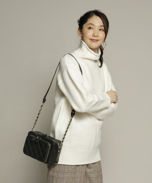 PLAIN CLOTHING(プレーンクロージング)の「キルティングチェーンバッグ【PLAIN CLOTHING】(ショルダーバッグ・レディース・グレー/ブラック・FREE)」の11枚目の写真