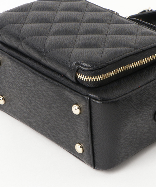 PLAIN CLOTHING(プレーンクロージング)の「キルティングチェーンバッグ【PLAIN CLOTHING】(ショルダーバッグ・レディース・グレー/ブラック・FREE)」の6枚目の写真