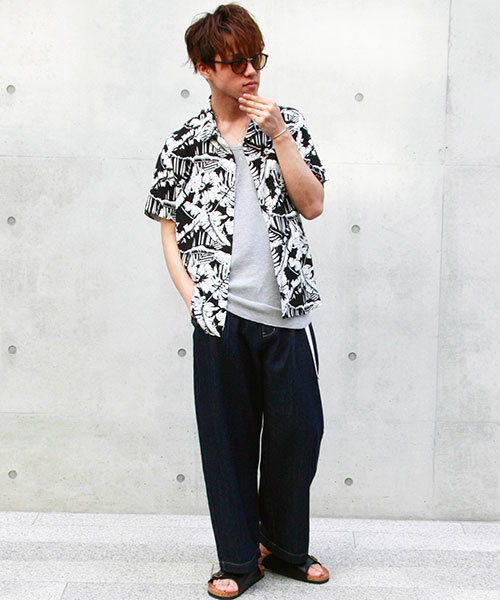 VENCEEXCHANGE(ヴァンスエクスチェンジ)の「WEB限定 10ozデニム バギーワイドパンツ(その他パンツ・メンズ・ワンウォッシュ/ブラック/ブルー系その他/ブルー・MEDIUM/LARGE/M/L)」の7枚目の写真