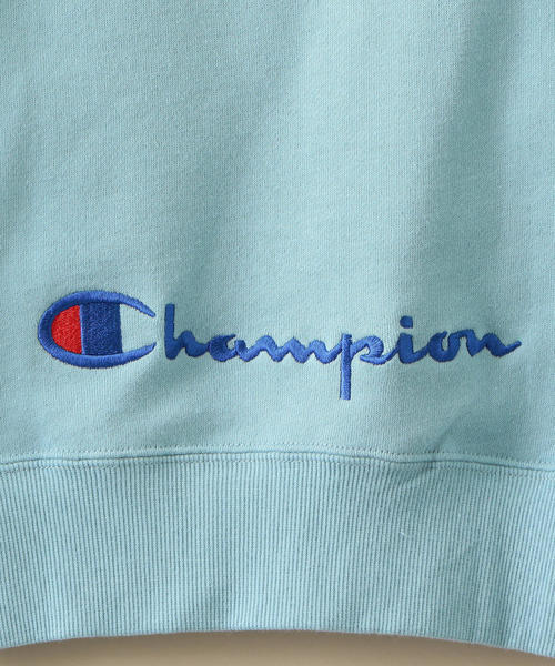 Champion(チャンピオン)の「【キッズ】〔別注〕CHAMPION(チャンピオン) スウェットプルオーバー(スウェット・キッズ・ダークグリーン/ナチュラル/ライトブルー/パープル・120cm/130cm/110cm/100cm)」の8枚目の写真