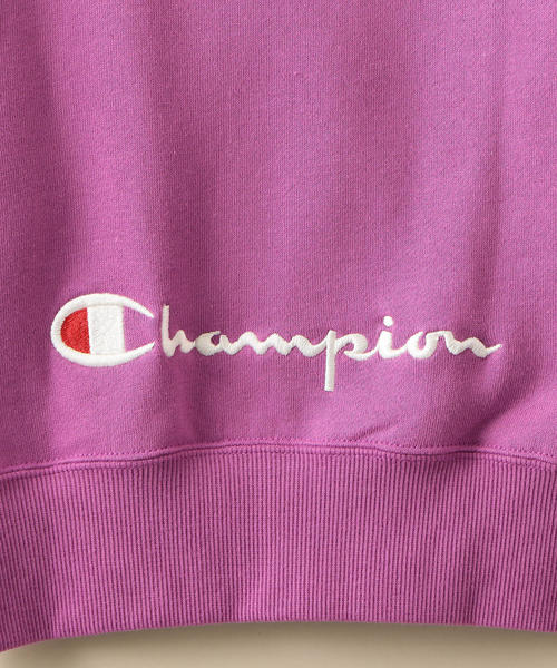 Champion(チャンピオン)の「【キッズ】〔別注〕CHAMPION(チャンピオン) スウェットプルオーバー(スウェット・キッズ・ダークグリーン/ナチュラル/ライトブルー/パープル・120cm/130cm/110cm/100cm)」の7枚目の写真
