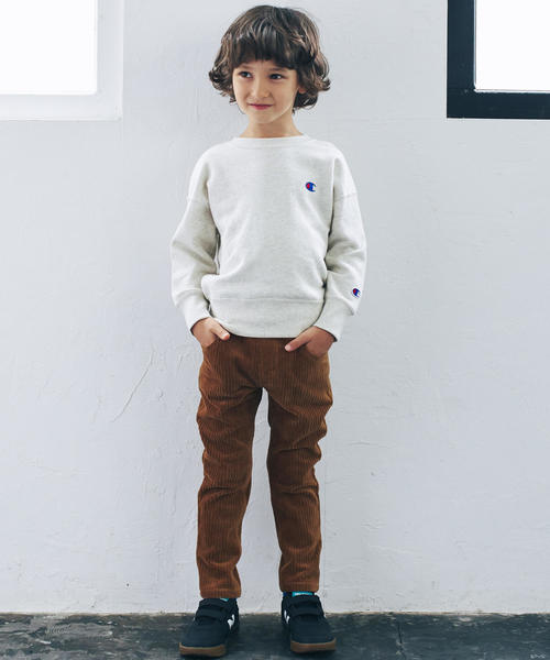 Champion(チャンピオン)の「【キッズ】〔別注〕CHAMPION(チャンピオン) スウェットプルオーバー(スウェット・キッズ・ダークグリーン/ナチュラル/ライトブルー/パープル・120cm/130cm/110cm/100cm)」の21枚目の写真