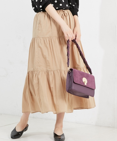 natural couture（ナチュラルクチュール）の「ティアードロングスカート（スカート・レディース・ベージュ/パープル/ブラウン/ブラック系その他/ブルー系その他・FREE）」の4枚目の写真