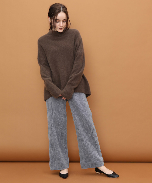 SALON adam et rope'(サロン アダム エ ロペ)の「ストレッチコーデュロイワイドパンツ(その他パンツ・レディース・ダークブラウン/グレー/オフホワイト・S/M)」の4枚目の写真