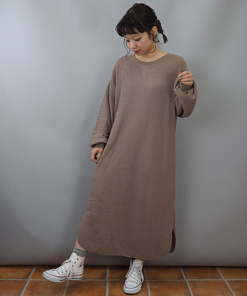 tiptop（ティップトップ）の「ワッフル裏起毛ワンピース（ワンピース・レディース・ブラック/グレー/ベージュ/カーキ・FREE）」の4枚目の写真