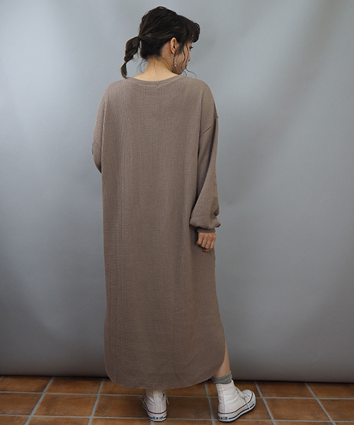 tiptop（ティップトップ）の「ワッフル裏起毛ワンピース（ワンピース・レディース・ブラック/グレー/ベージュ/カーキ・FREE）」の7枚目の写真