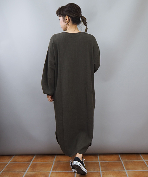 tiptop（ティップトップ）の「ワッフル裏起毛ワンピース（ワンピース・レディース・ブラック/グレー/ベージュ/カーキ・FREE）」の12枚目の写真
