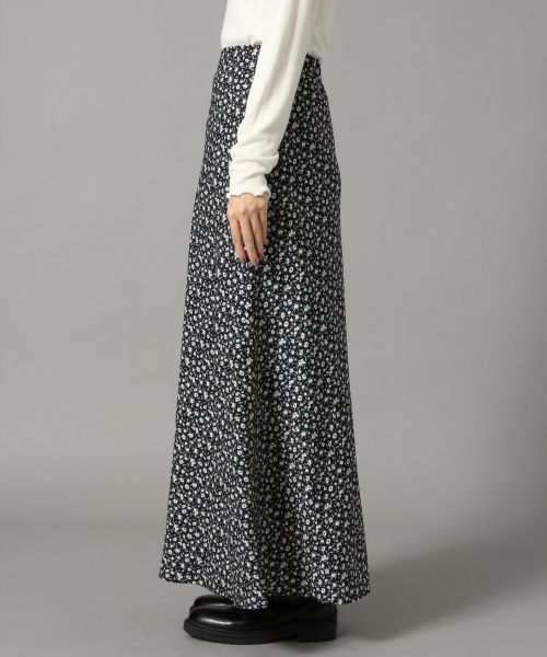 LOWRYS FARM（ローリーズファーム）の「フラワーマーメイドスカート　824845（スカート・レディース・ブラック/オフホワイト/イエロー/グリーン・FREE）」の10枚目の写真