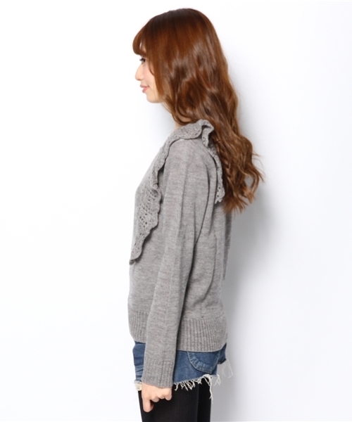 mystic（ミスティック）の「肩フリルショートP/O（ニット/セーター・レディース・グレー/レッド/ブラック/オフホワイト・ﾌﾘ-）」の7枚目の写真