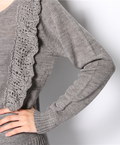 mystic（ミスティック）の「肩フリルショートP/O（ニット/セーター・レディース・グレー/レッド/ブラック/オフホワイト・ﾌﾘ-）」の9枚目の写真