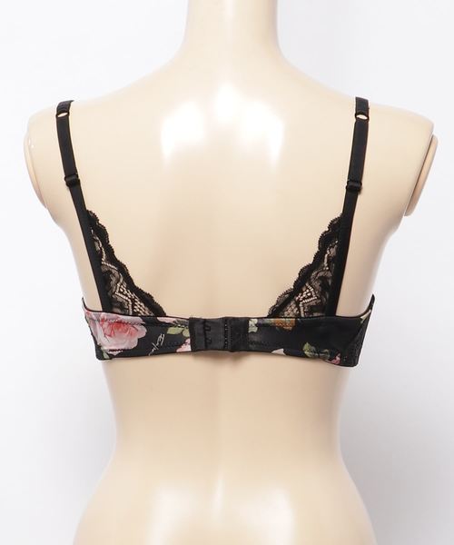 アルマーニ Armani エンポリオアルマーニ のファッション Emporio セール プッシュアップブラ ブラジャー Emporio アンダーウェア ブラジャー エンポリオ