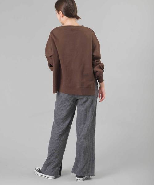 OMNES（オムネス）の「裏起毛スウェット袖ボリュームプルオーバー（スウェット・レディース・チャコールグレー/ベージュ/ブラウン/グレー/ホワイト系その他・FREE）」の10枚目の写真