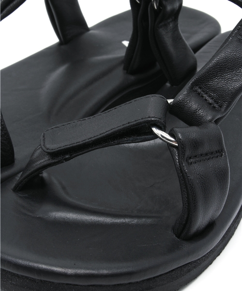 And A（アンドエー）の「レザーベルトサンダル（サンダル・メンズ・ブラック/ブラウン・27.0cm/26.0cm）」の7枚目の写真