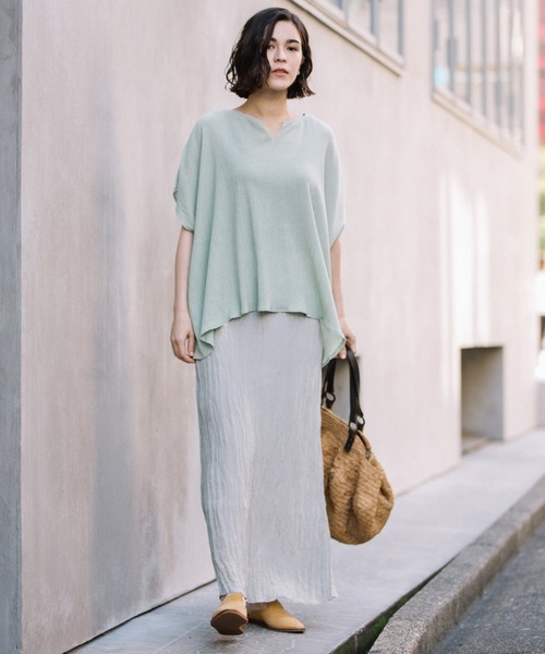 Munich(ミューニック)の「ツイストプリーツブラウス(セットアップ可)(シャツ/ブラウス・レディース・アイボリー/ブラック/ライトベージュ/ライトグリーン・FREE)」の5枚目の写真