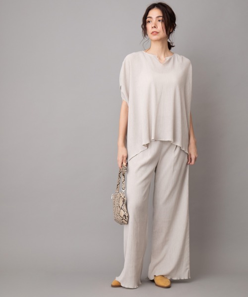 Munich(ミューニック)の「ツイストプリーツブラウス(セットアップ可)(シャツ/ブラウス・レディース・アイボリー/ブラック/ライトベージュ/ライトグリーン・FREE)」の8枚目の写真