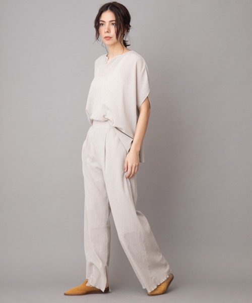 Munich(ミューニック)の「ツイストプリーツブラウス(セットアップ可)(シャツ/ブラウス・レディース・アイボリー/ブラック/ライトベージュ/ライトグリーン・FREE)」の9枚目の写真