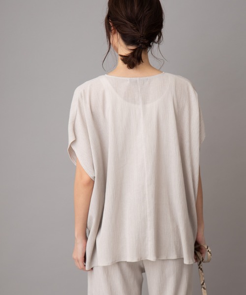 Munich(ミューニック)の「ツイストプリーツブラウス(セットアップ可)(シャツ/ブラウス・レディース・アイボリー/ブラック/ライトベージュ/ライトグリーン・FREE)」の12枚目の写真