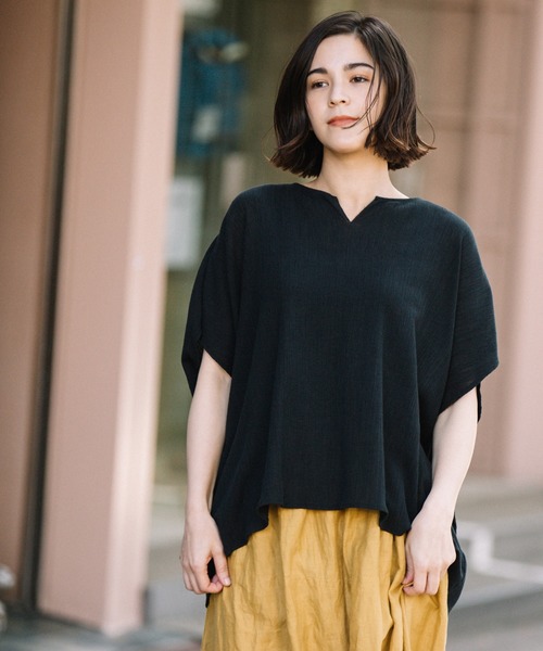 Munich(ミューニック)の「ツイストプリーツブラウス(セットアップ可)(シャツ/ブラウス・レディース・アイボリー/ブラック/ライトベージュ/ライトグリーン・FREE)」の15枚目の写真