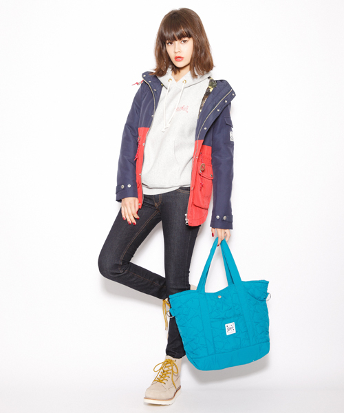 X-girl（エックスガール）の「X-girl×CHAMPION REVERSE WEAVE(R) HOODIE（パーカー・レディース・グリーン/ネイビー/ブラック/アッシュ/レッド・2/1）」の8枚目の写真