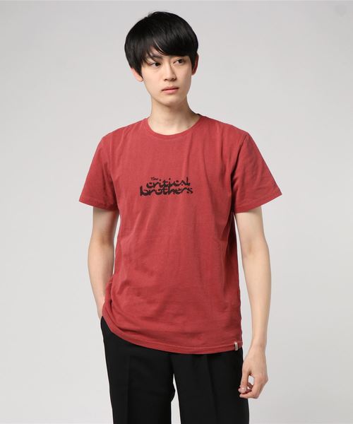 TCSS（ティーシーエスエス）の「TE18219 / TCSS 2020NEW アラビアフォントプリント ユニセックスサイジング リラクシングシルエット 半袖プリントTシャツカットソー（Tシャツ/カットソー・メンズ・レッド・LARGE/SMALL/MEDIUM）」の4枚目の写真