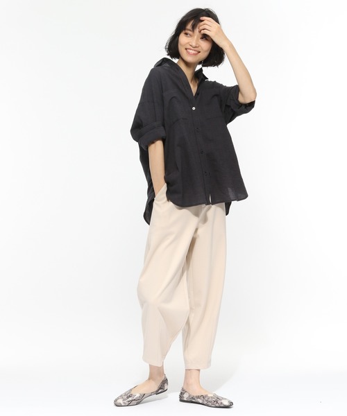 LAKOLE（ラコレ）の「Vカットギャザーパンプス / LAKOLE（パンプス・レディース・ブラック/ベージュ/パイソン・MEDIUM/LARGE）」の13枚目の写真