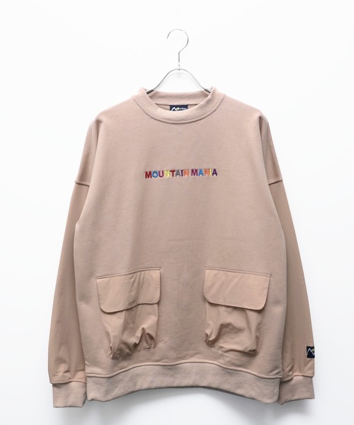 Mountain Mania(マウンテンマニア)の「Mountain Mania/FRONT POCKET CREW NECK "COLOR LOGO"(スウェット・メンズ・ベージュ/ブラック/ダークグリーン・XL/M/L)」の3枚目の写真