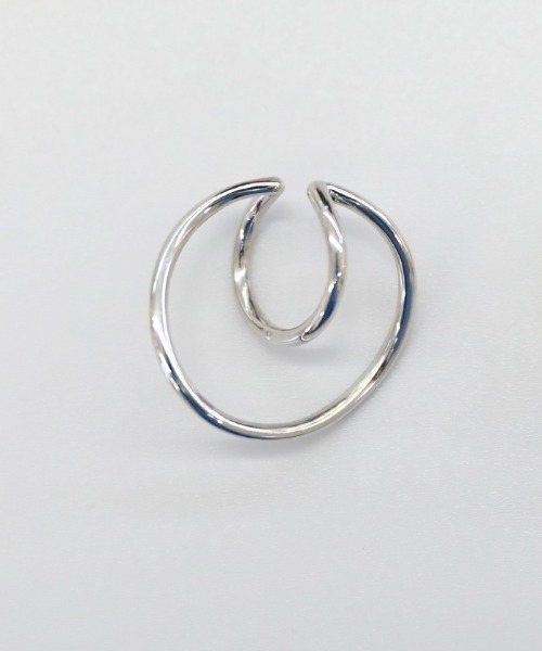 select MOCA（セレクトモカ）の「【ZOZO限定】ダブルツイストイヤーカフ（イヤーカフ・レディース・シルバー/ゴールド・FREE）」の10枚目の写真