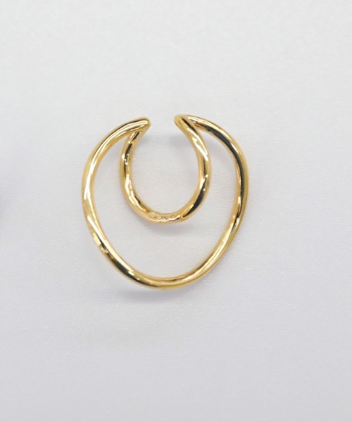 select MOCA（セレクトモカ）の「【ZOZO限定】ダブルツイストイヤーカフ（イヤーカフ・レディース・シルバー/ゴールド・FREE）」の11枚目の写真