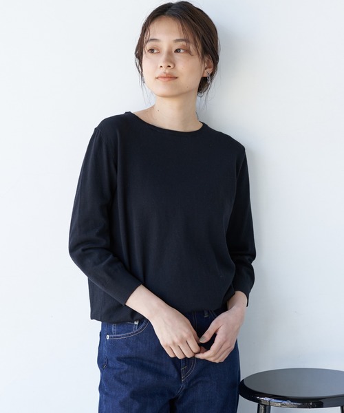 AMERICAN HOLIC（アメリカンホリック）の「クルーネック強撚ニットプルオーバー＊（ニット/セーター・レディース・ブラック/ベージュ/ネイビー/ピンク/イエロー/グリーン/アイボリー/その他9・MEDIUM/LARGE）」の2枚目の写真