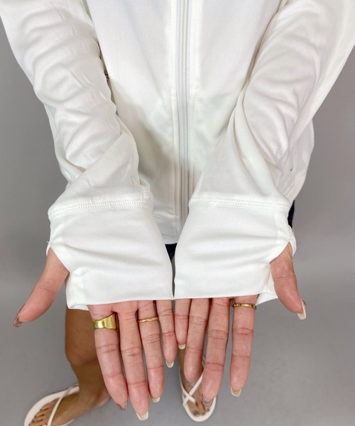 ROXY（ロキシー）の「ROXY/ロキシー  フード付きジップアップラッシュガード  RLY201021（ラッシュガード・レディース・ホワイト/ピンク/チャコールグレー・S/L/M）」の6枚目の写真