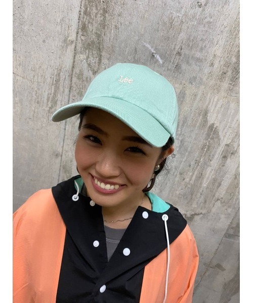 Lee(リー)の「リー COLOR COTTON TWILL 105176007 ローキャップ(キャップ・メンズ・ベビーピンク/ライトグリーン/ブルー/ライトイエロー/オレンジ・FREE)」の2枚目の写真