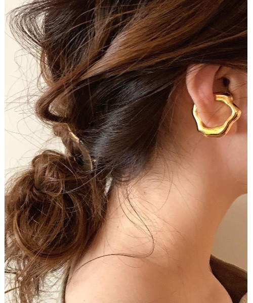 mou（モウ）の「不規則いびつイヤーカフ（片耳用）（イヤーカフ・レディース・シルバー/ゴールド・FREE）」の11枚目の写真