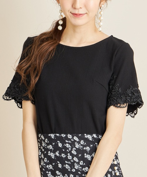 tocco closet（トッコ　クローゼット）の「【ZOZO限定】袖口フラワーレース装飾リブカットトップス（Tシャツ/カットソー・レディース・ブラック/ミント/ピンク/オフホワイト・M）」の3枚目の写真