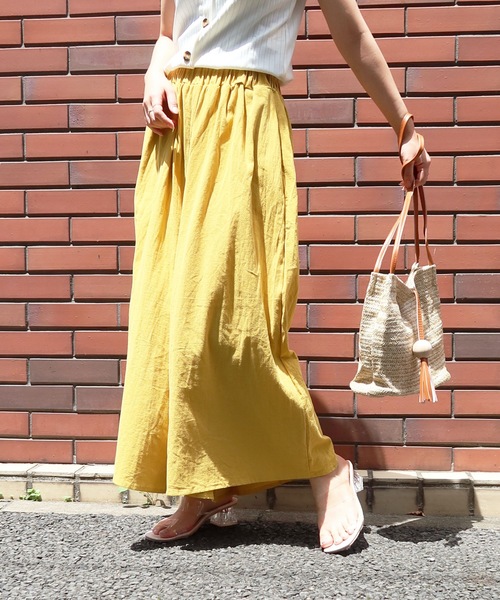 Riberry(リベリー)の「リネンライクワイドフレアーパンツ(その他パンツ・レディース・ブラック/ベージュ/グリーン/マスタード・FREE)」の1枚目の写真