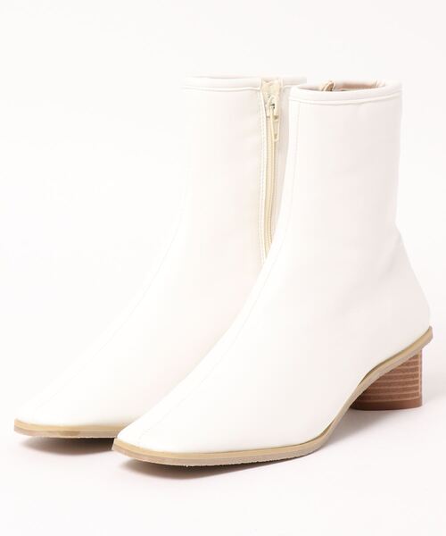 KOBE LETTUCE（コウベレタス）の「トライアングルヒールストレッチブーツ（ブーツ・レディース・ブラック系その他/ホワイト/ブラック/キャメル・L/M/LL/S）」の19枚目の写真