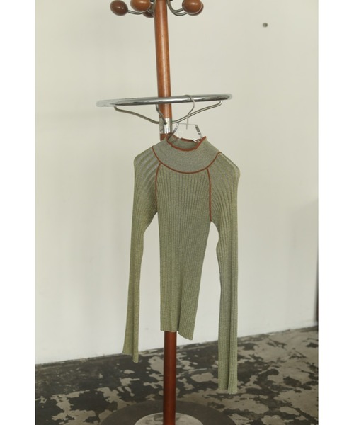 TODAYFUL(トゥデイフル)の「ラグランストライプニット(Raglan Stripe Knit)(ニット/セーター・レディース・ベージュ/ライトグリーン/ブルー・FREE)」の5枚目の写真