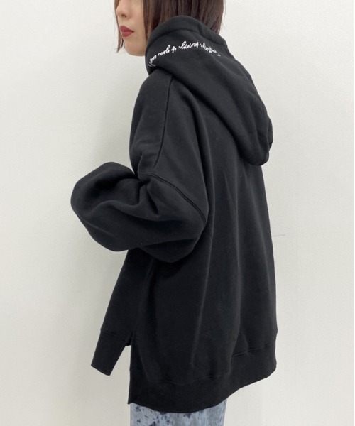apres jour mignon(アプレジュールミニョン)の「ラベルフーディー【ZOZOTOWN限定アイテム】(パーカー・レディース・ブラック/アイボリー/モカ/ブルー系その他・X-LARGE/フリー)」の13枚目の写真
